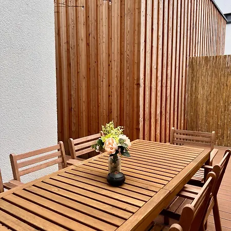 Grosses Zentrales Terrasse 2 Baeder アパート