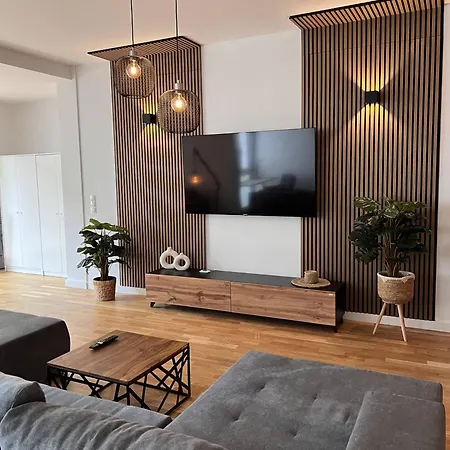 Keyhosting Zentral Parkplatz Aschaffenburg