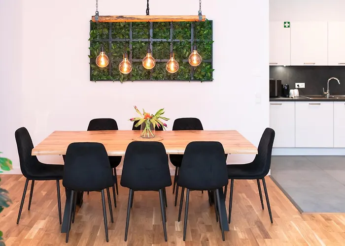 Keyhosting Zentral Parkplatz * Aschaffenburg